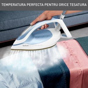 Stație de călcat de &icirc;naltă presiune Tefal Pro Express Ultimate GV9710E0, 3000W, 7.6 bari, jet de abur 580 g/min, abur variabil pana la 155 g/min, rezervor apa 1.2l, colector anticalcar, alb & albastru