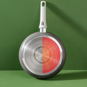 Tigaie 24 cm Tefal Renew On C4270432, 100% aluminiu reciclat, indicator Thermo-Signal, compatibil cu inductia, invelis ceramic,  gri