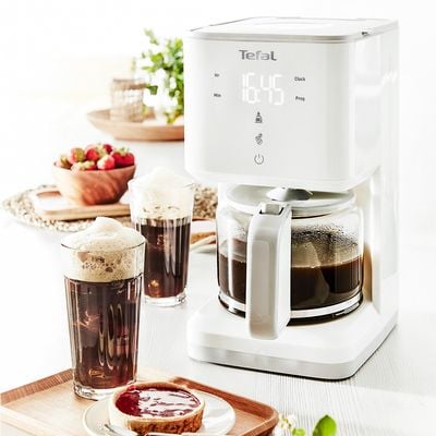 Cafetieră Sense CM693110, ecran digital, funcție Aroma, sistem antipicurare, oprire automată, 15 cești, 1.25 L, alb