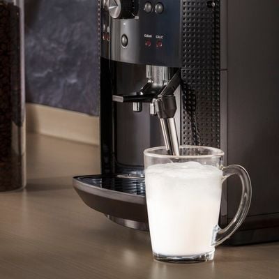 Espressor automat Krups Espresseria Automatic EA810870, 1450W, 15 bar, rezervor apa 1.6 l, rasnita 3 nivele, negru