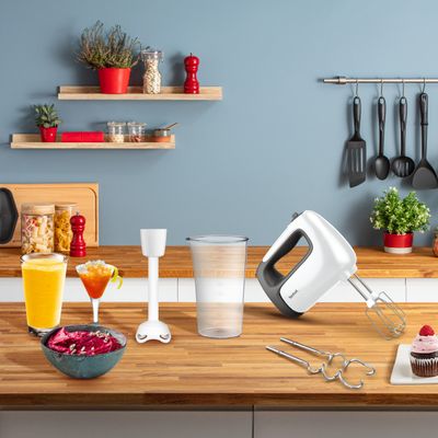 Mixer de mână Tefal Prep'Mix HT461138, 500W, 5 trepte viteză, funcție turbo, 2 teluri, 2 cârlige, picior pasator, pahar gradat, alb