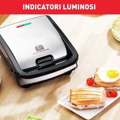 Sandwich maker multifuncţional Snack Collection SW852D12, 700 W, 2 seturi de plăci, sandwich şi vafe, negru /argintiu