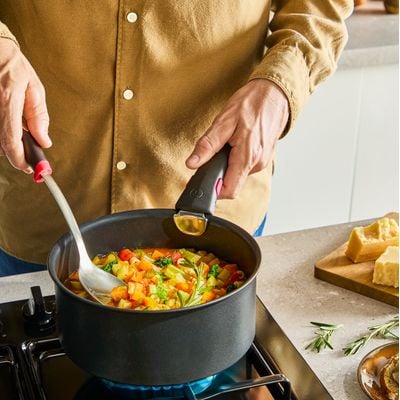 Set 4 piese Tefal Ingenio Excellence+ P0079002, cratita de 16/18/20 cm, maner detasabil, tehnologie FUSIONCORE, Thermo-Signal&trade;, invelis antiaderent, aluminiu. inductie, negru