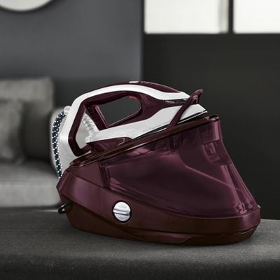 Stație de călcat de înaltă presiune Tefal Pro Express Vision GV9810E0, 3000W, 8.3 bari, jet de abur 680 g/min, abur variabil 180 g/min, Smart LED Vision, sistem antipicurare, visiniu & alb