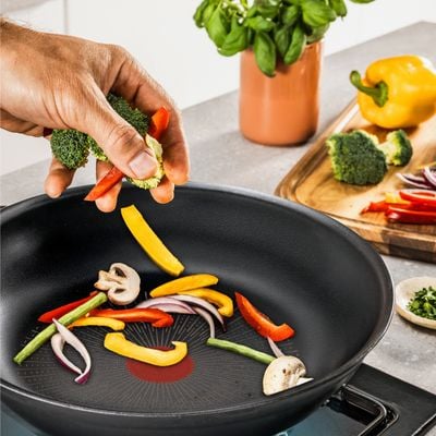 Tigaie Tefal Excellence+ G3300602, 28 cm, invelis antiaderent, tehnologie FUSIONCORE, Thermo-Signal™, maner nituit, aluminiu, inductie, negru