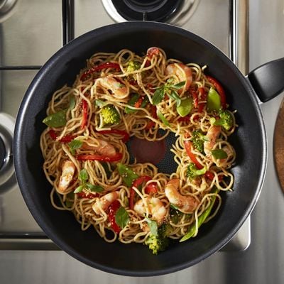 Tigaie wok Tefal XL Intense 28 cm C3841953, aluminiu, invelis antiaderent, 3.6L, tehnologia Thermo-Signal, maro