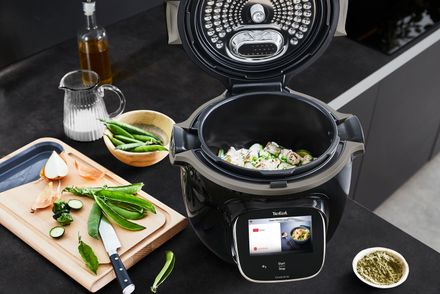 Multicooker Tefal Cook4Me: Asistentul tău inteligent pentru mese rapide și sănătoase Multicooker Tefal Cook4Me: Asistentul tău inteligent pentru mese rapide și sănătoase