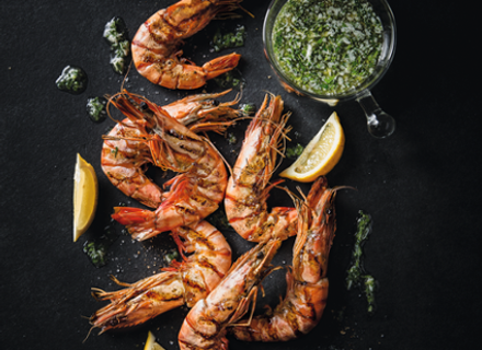 Creveți la grătar cu lămâie