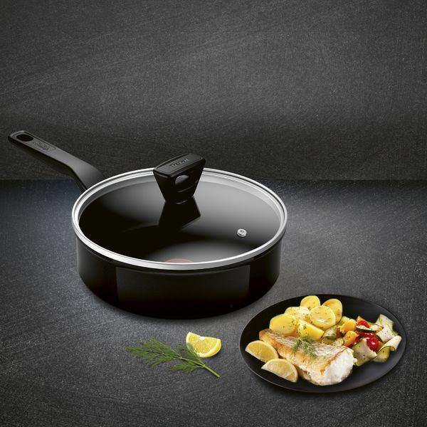 Cratiță Tefal Renew de 24 cm C4323223, 100% aluminiu reciclat, indicator Thermo-Signal, compatibil cu inducția, înveliș ceramic, negru Cratiță Tefal Renew de 24 cm C4323223, 100% aluminiu reciclat, indicator Thermo-Signal, compatibil cu inducția, înveliș ceramic, negru