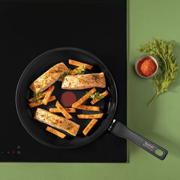 Tigaie Tefal Renew de 20 cm C4320223, 100% aluminiu reciclat, indicator Thermo-Signal, compatibil cu inducția, &icirc;nveliș ceramic, negru