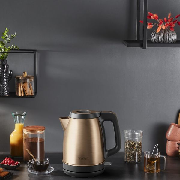 Fierbător apă Tefal Coppertinto KI280G10, 2400W, 1.7L, filtru anticalcar, inox, indicator nivel apă, bază rotativă 360&deg;, negru & maro
