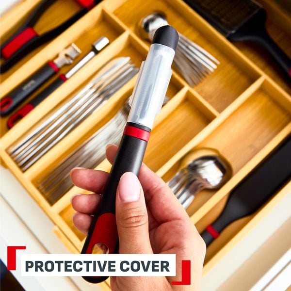 Accesoriu pentru decojit legume si fructe Tefal Ingenio K1994034, lama zimtata, inox, capac de protectie, negru & rosu