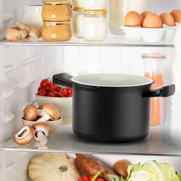 Capac pentru depozitare Tefal XA608000, compatibil cu vasul de gătit al multicooker-ului Tefal Cook4me, seriile CY85xx, CY91xx, CY94xx si CY96xx, &icirc;nchidere etanșă, alb