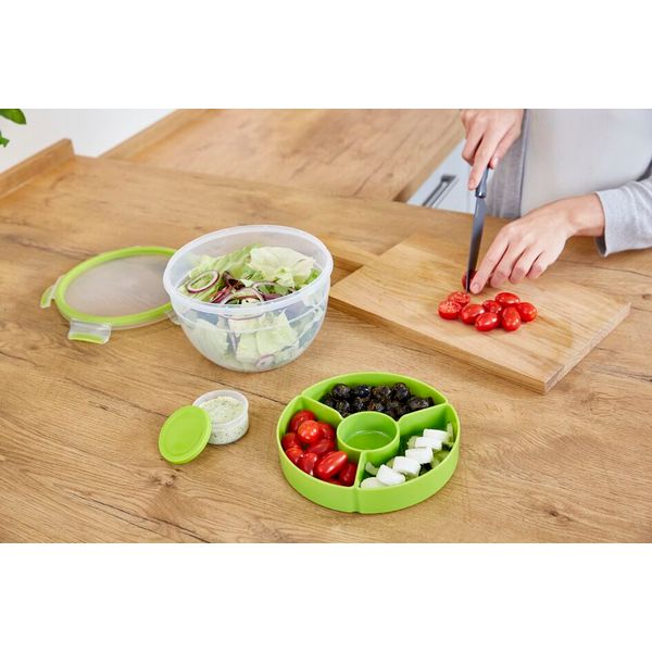 Caserolă XL MasterSeal ToGo pentru salată N1071310, plastic, capac cu închidere etanş, 2.6l, translucid și verde Caserolă XL MasterSeal ToGo pentru salată N1071310, plastic, capac cu închidere etanş, 2.6l, translucid și verde