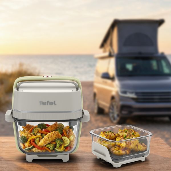Friteuza cu aer cald portabila Tefal Crisp&Go FB701AE0, 1700 W, air fryer cu recipient din sticla, capac inteligent Power Lid, 4 moduri de gatire, cablu detasabil, crem Friteuza cu aer cald portabila Tefal Crisp&Go FB701AE0, 1700 W, air fryer cu recipient din sticla, capac inteligent Power Lid, 4 moduri de gatire, cablu detasabil, crem
