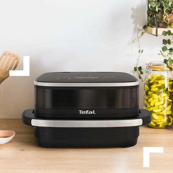 Friteuza cu aer cald Tefal Easy Fry XL Surface FW4018E0, 2200 W, 4 L - Air fryer cu 8 programe automate, tehnologie Extra-Crisp, temperatura ajustabila 40 - 230&deg;C, ecran LCD, fereastra vizualizare, 2 elemente de incalzire, oprire automata, negru