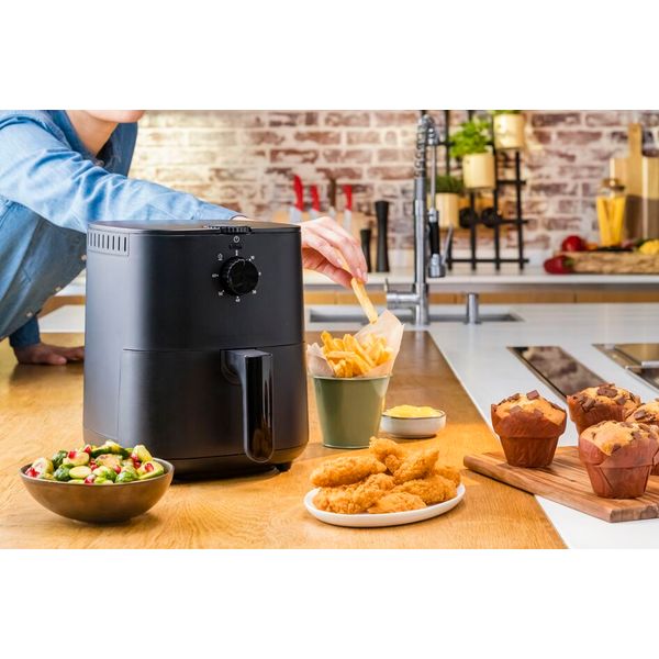 Friteuză cu aer cald Easy Fry Essential EY130815 - Air fryer cu temperatură ajustabilă p&acirc;nă la 200&deg;C, capacitate 3.5L, negru