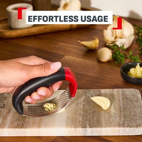 Presa pentru usturoi Tefal Ingenio+ K1990734, inox, compatibilitate cu masina de spalat vase, negru & rosu