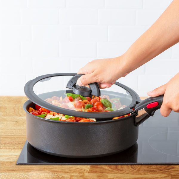 Set 3 capace Tefal Ingenio L9849053, 16 / 18 / 20 cm, sticla, design stivuibil, manere rabatabile, transparent