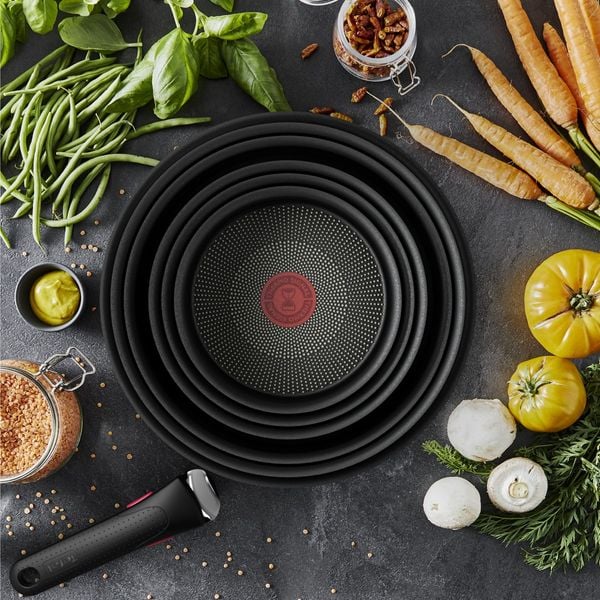 Set de 3 piese Tefal Ingenio Ultimate L7649343, tigaie 22/26 cm, maner detasabil, invelis antiaderent Titanium, indicator Thermo-Signal&trade;, baza Thermo-Fusion&trade;+, inductie, negru