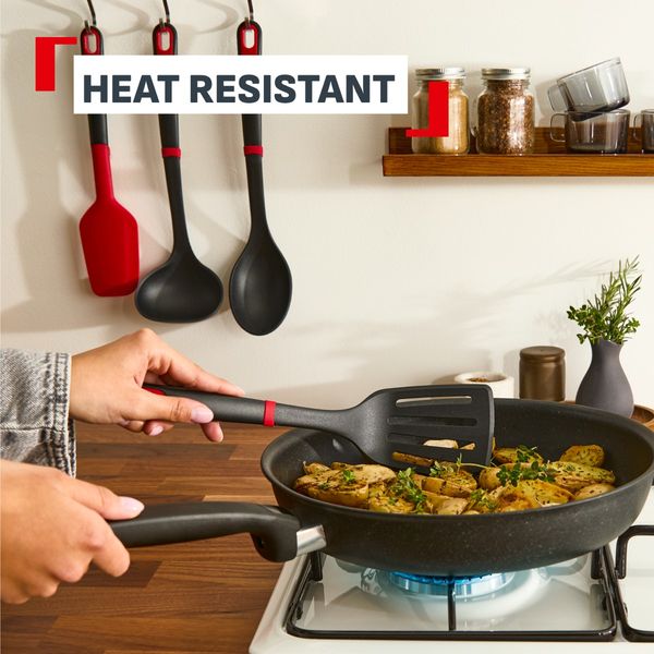 Set ustensile bucatarie Tefal Ingenio+ K198S434, 4 piese, rezistenta la temperaturi inalte, compatibilitate cu masina de spalat vase, plastic, negru & rosu