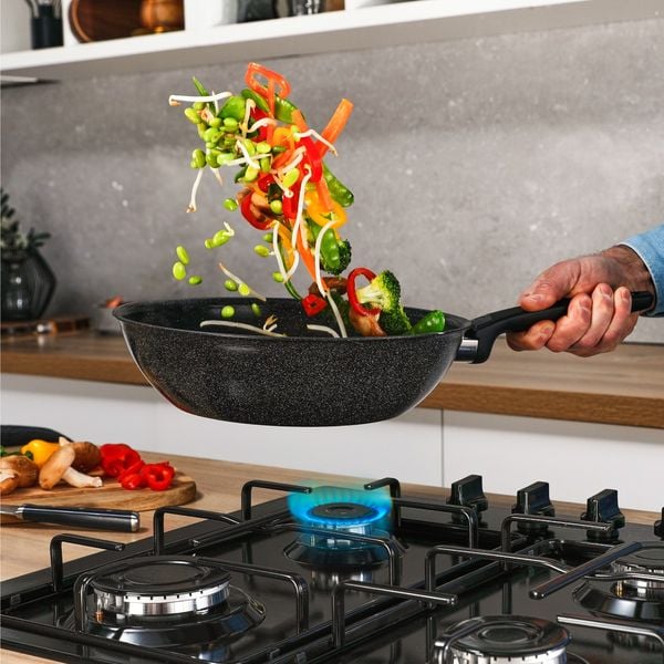 Tigaie wok Tefal Expertise Ceramic G2021932, 28 cm, aluminiu, invelis ceramic antiaderent, suprafata minerala rezistenta la zgarieturi, Thermo-Signal™, inductie, negru
